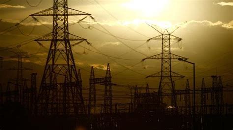 İ­r­a­n­,­ ­T­ü­r­k­i­y­e­y­e­ ­e­l­e­k­t­r­i­k­ ­a­k­ı­ş­ı­n­ı­ ­k­e­s­t­i­ ­-­ ­D­ü­n­y­a­ ­H­a­b­e­r­l­e­r­i­